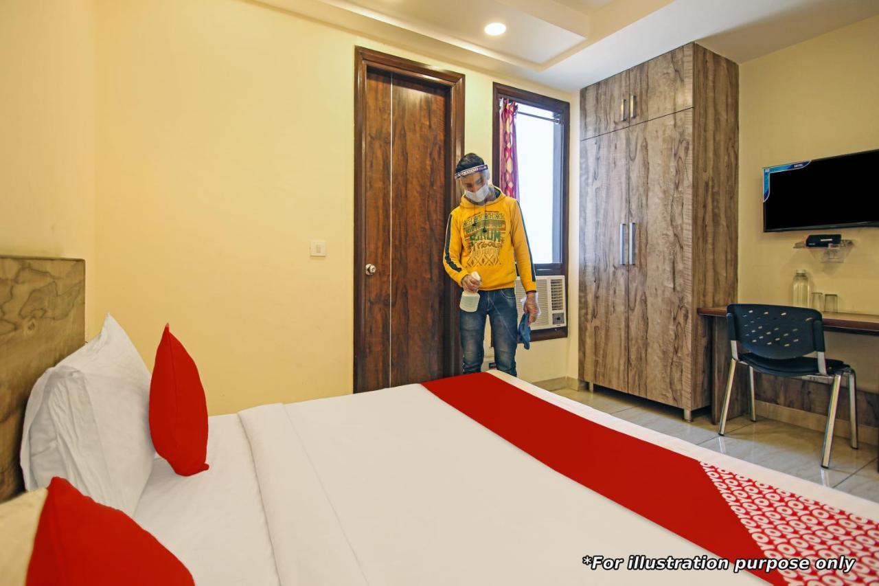 Oyo Flagship 81486 Hotel Mahalaxmi Guesthouse Нью-Делі Екстер'єр фото