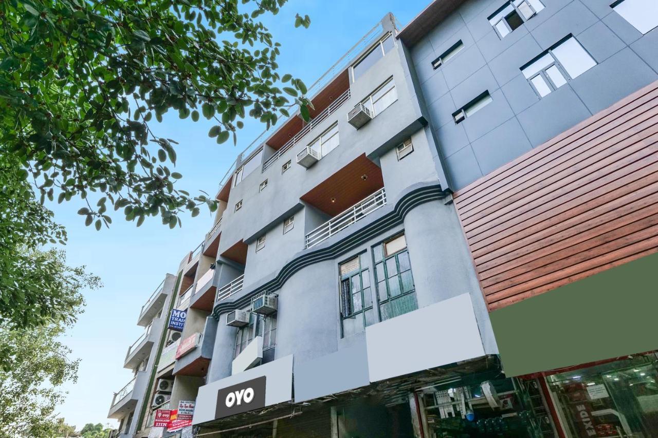 Oyo Flagship 81486 Hotel Mahalaxmi Guesthouse Нью-Делі Екстер'єр фото