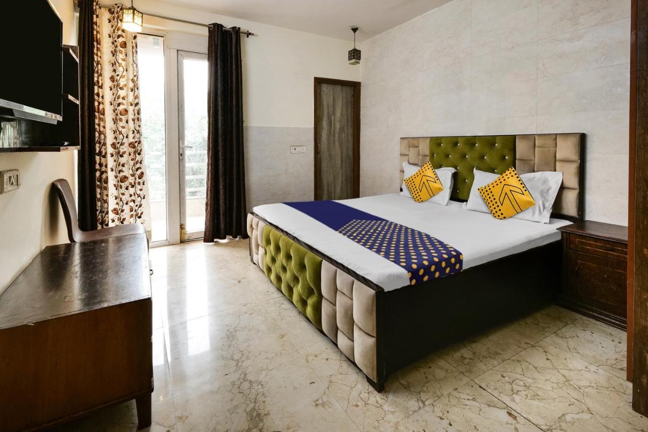 Oyo Flagship 81486 Hotel Mahalaxmi Guesthouse Нью-Делі Екстер'єр фото